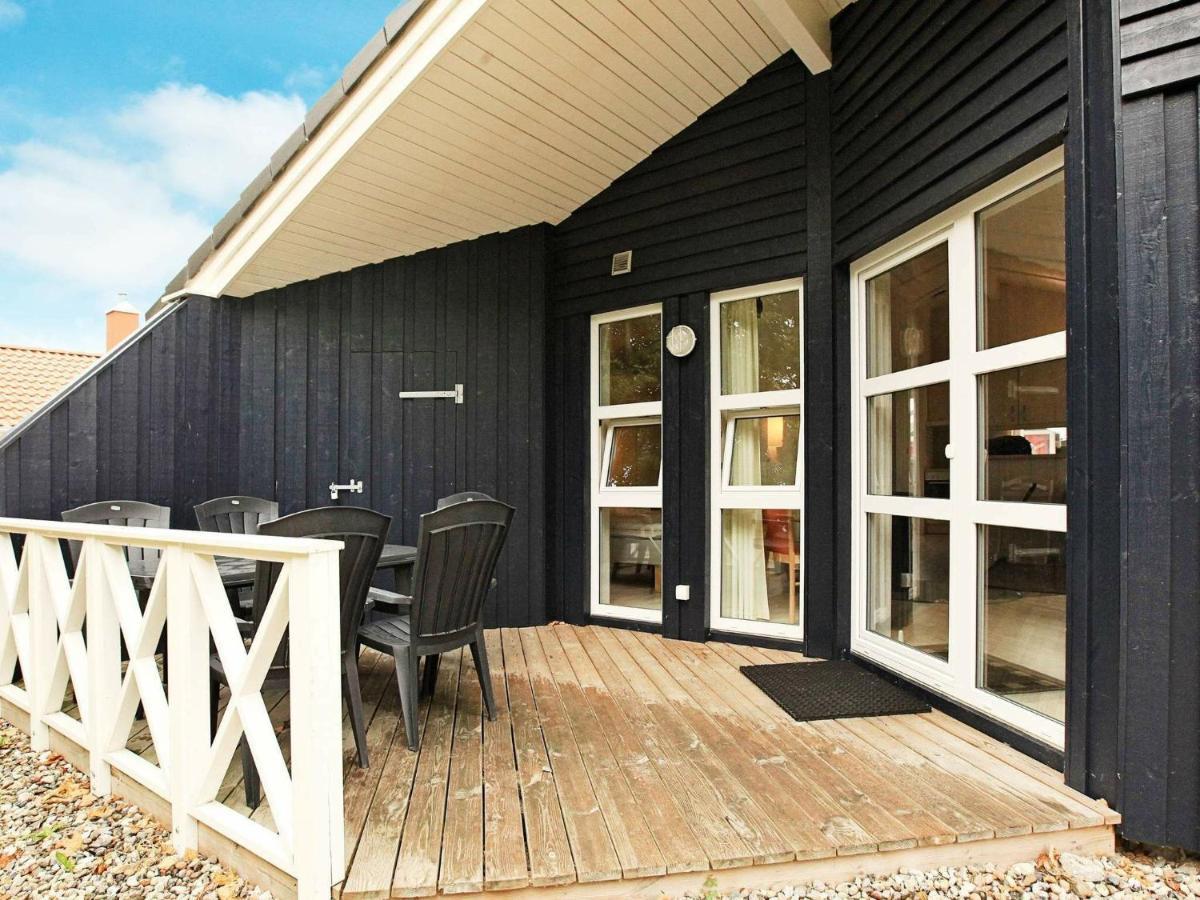 5 Person Holiday Home In Grömitz المظهر الخارجي الصورة
